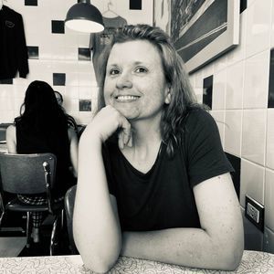 Meet your Posher, Becky